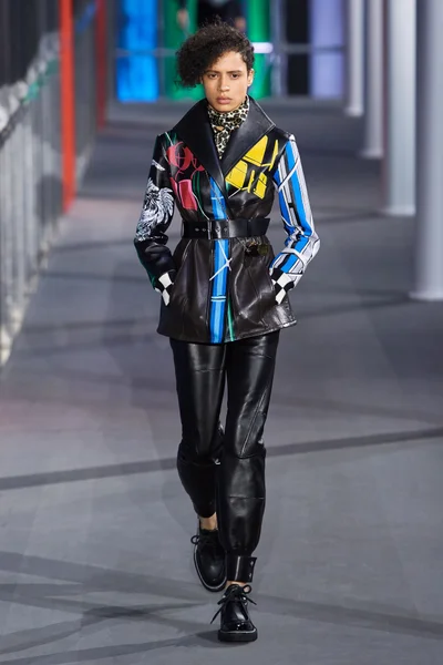 Look 36